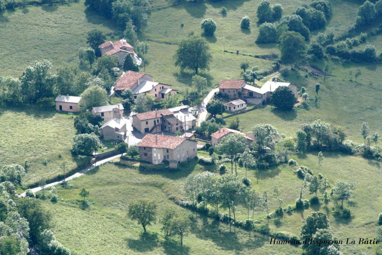 Вилла Comme Chez Vous Bayons Экстерьер фото